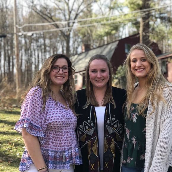 Meet your Posher, Julia - Picture 1 of 1